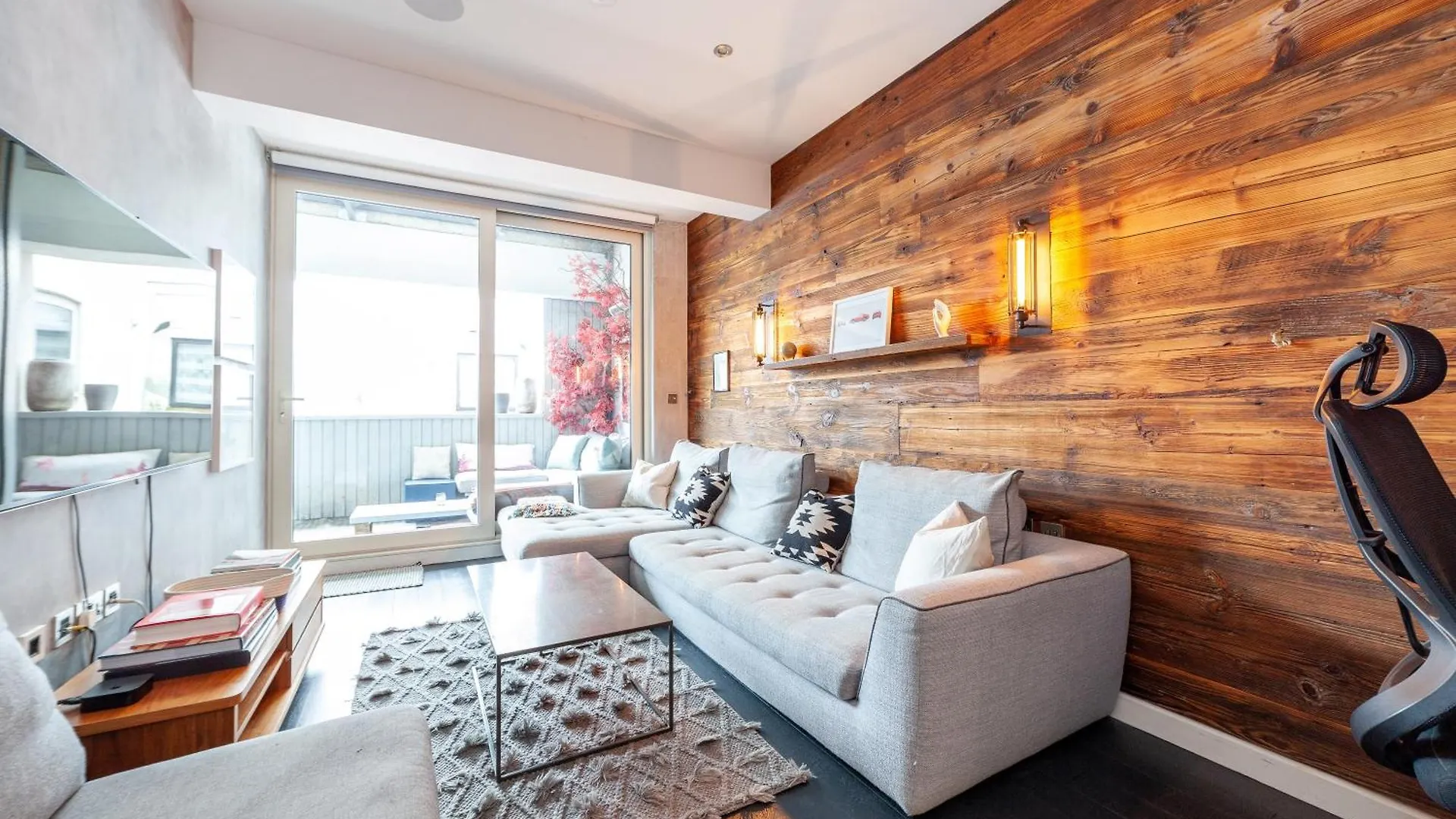 Charming 3Br Shoreditch Duplex Loft With Balconies London 0*,