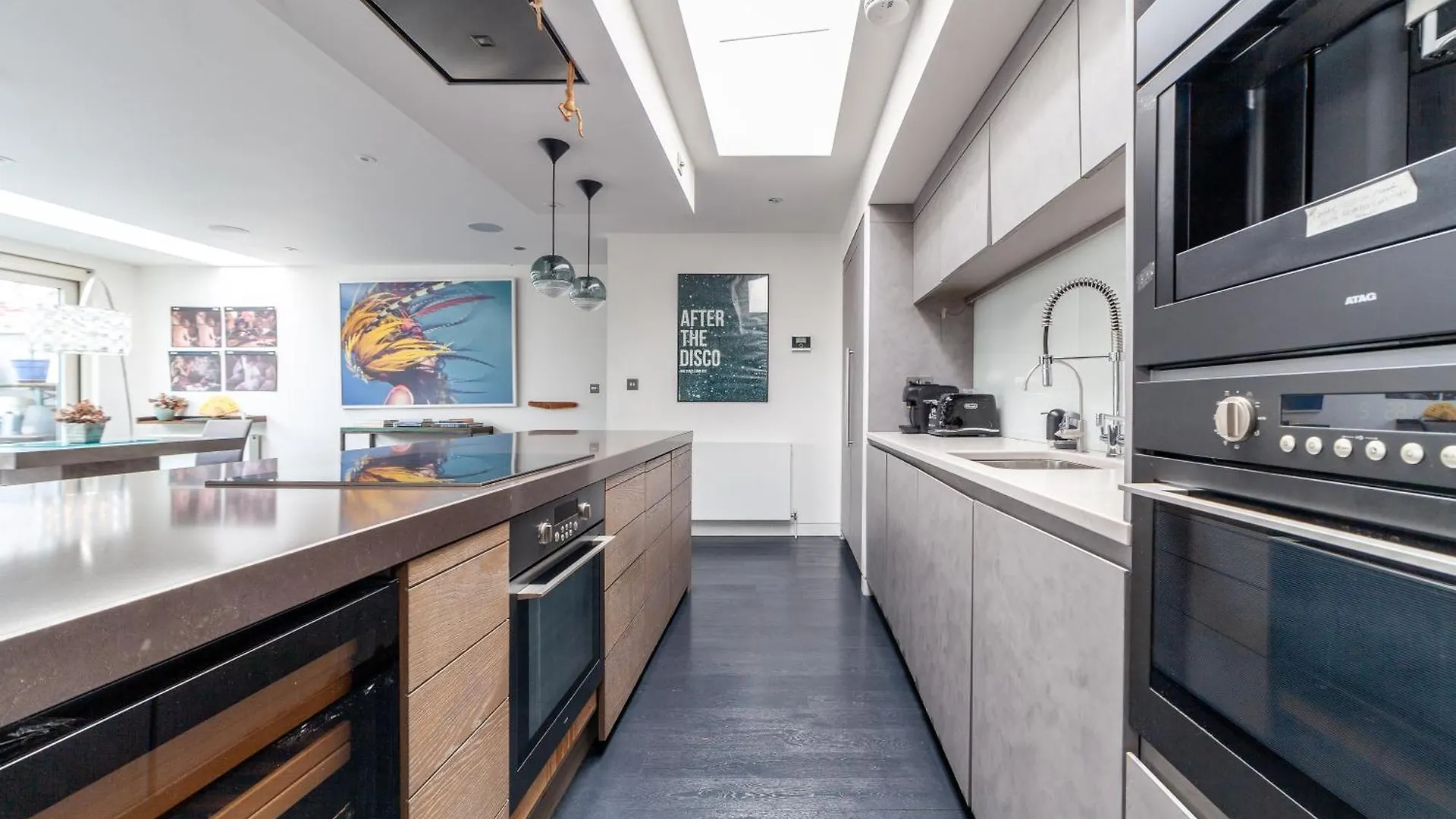 Charming 3Br Shoreditch Duplex Loft With Balconies Londýn 0*,  Velká Británie